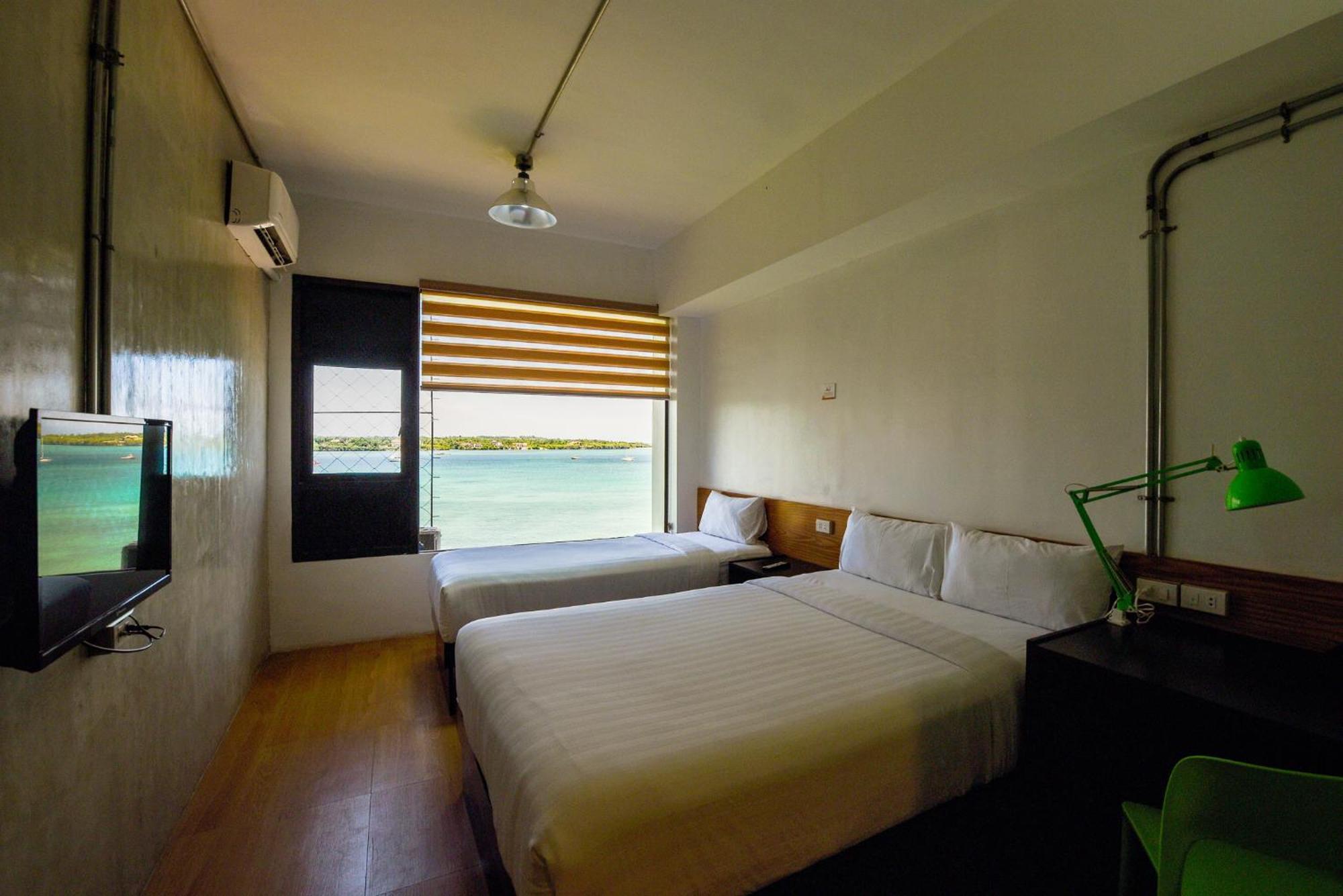 Travelbee Seaside Inn Tagbilaran City Exteriör bild