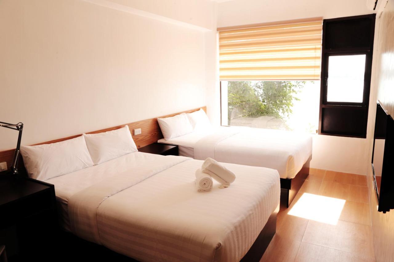Travelbee Seaside Inn Tagbilaran City Exteriör bild
