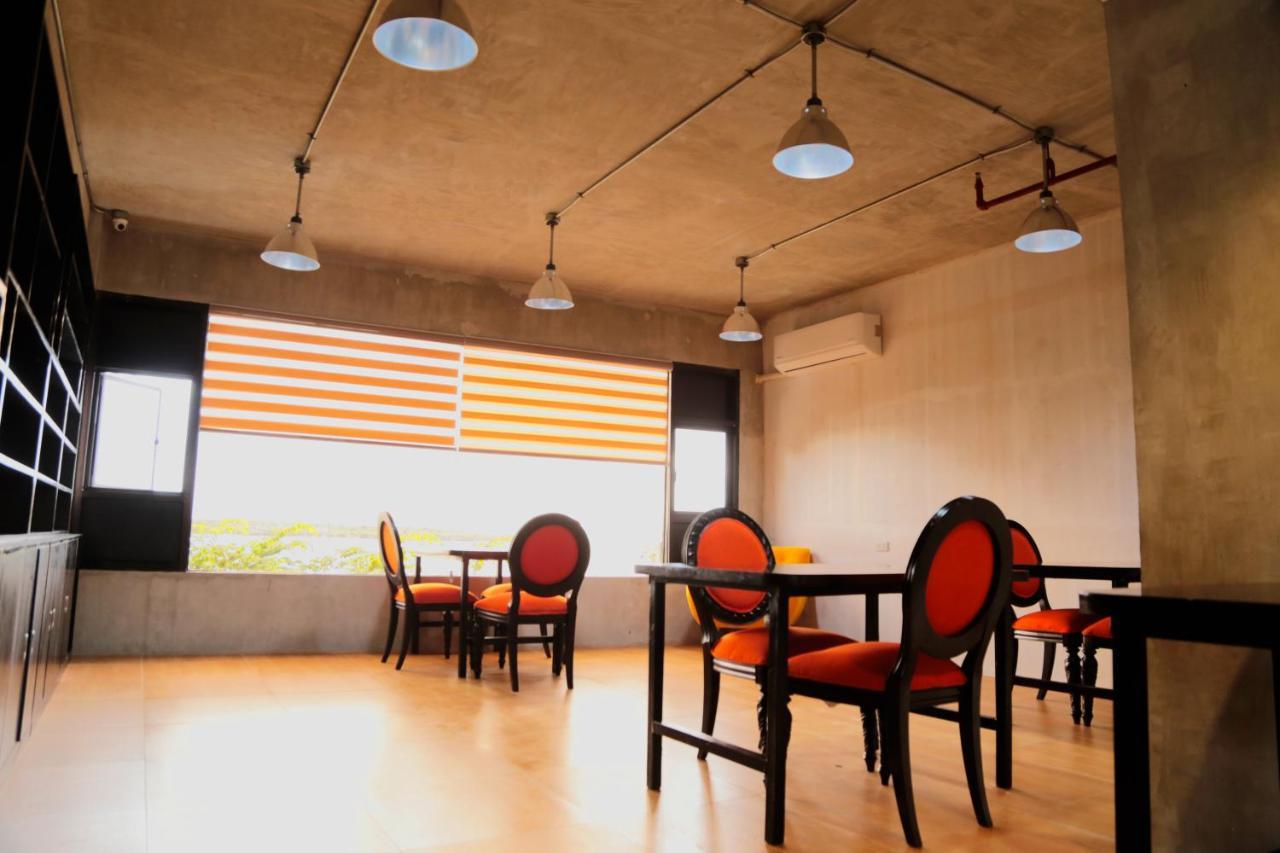 Travelbee Seaside Inn Tagbilaran City Exteriör bild